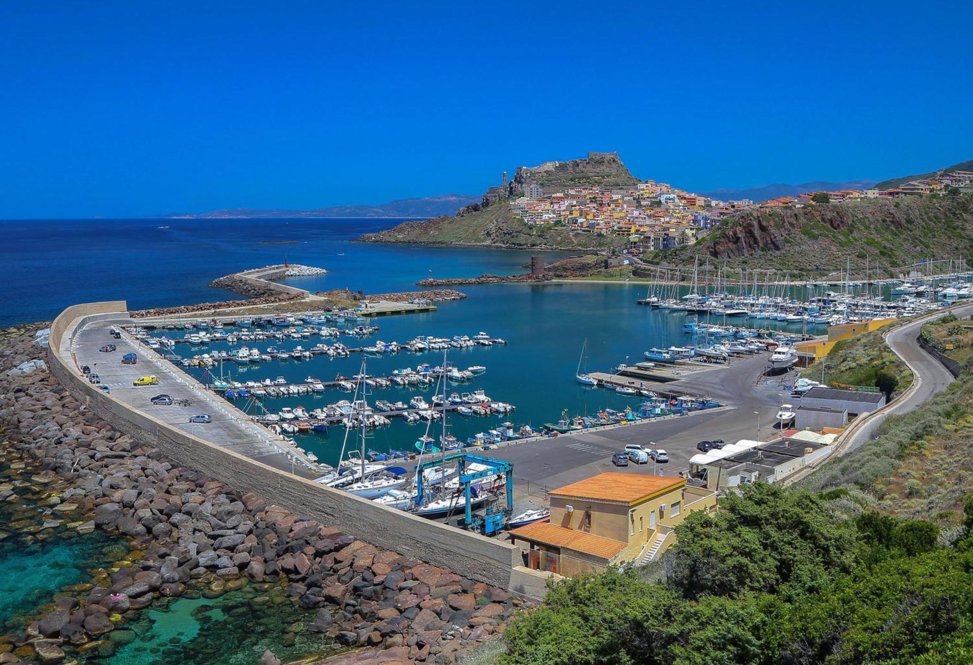 B&B Domos Mi & Ro Castelsardo Bagian luar foto