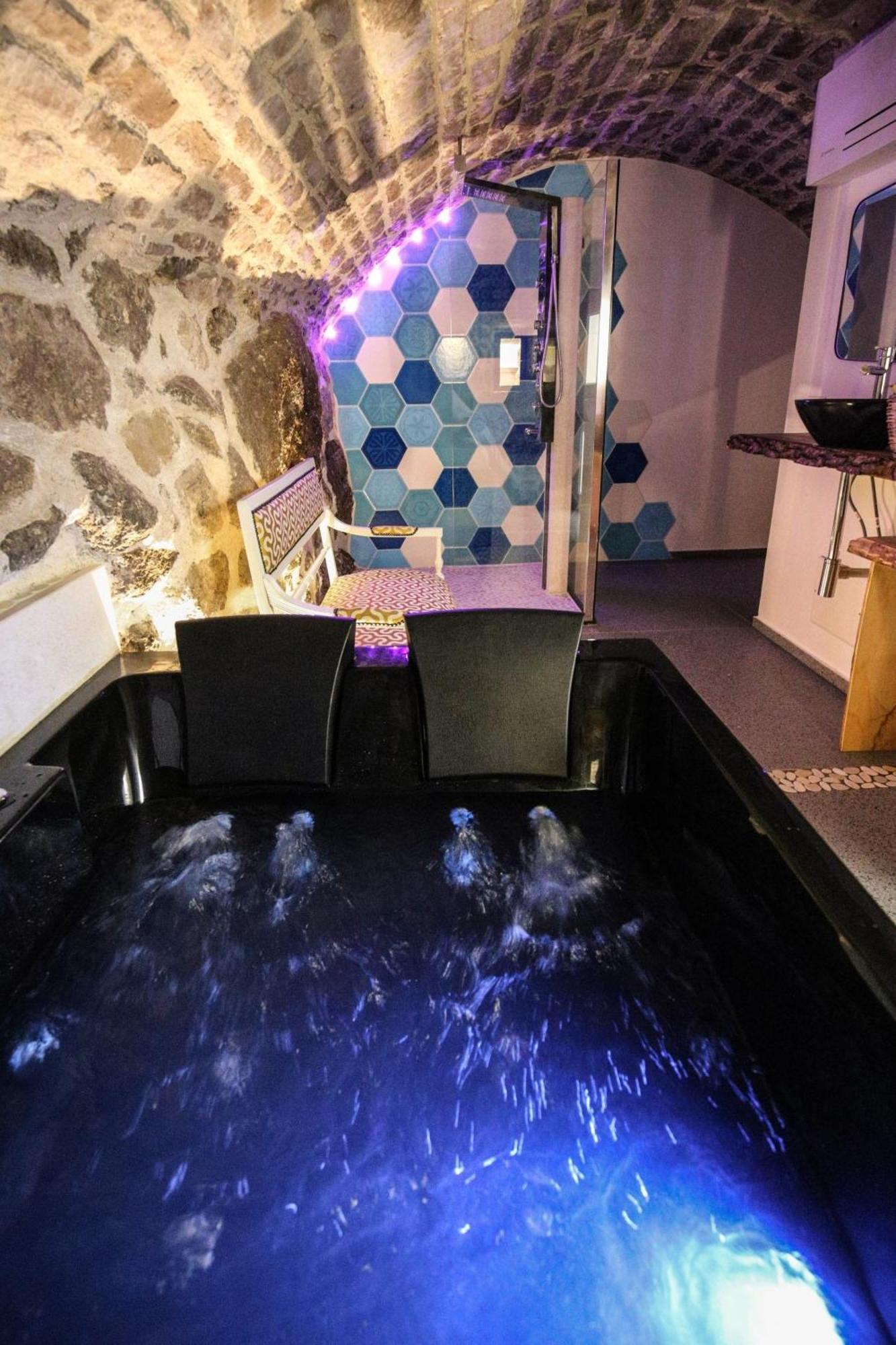 B&B Domos Mi & Ro Castelsardo Bagian luar foto