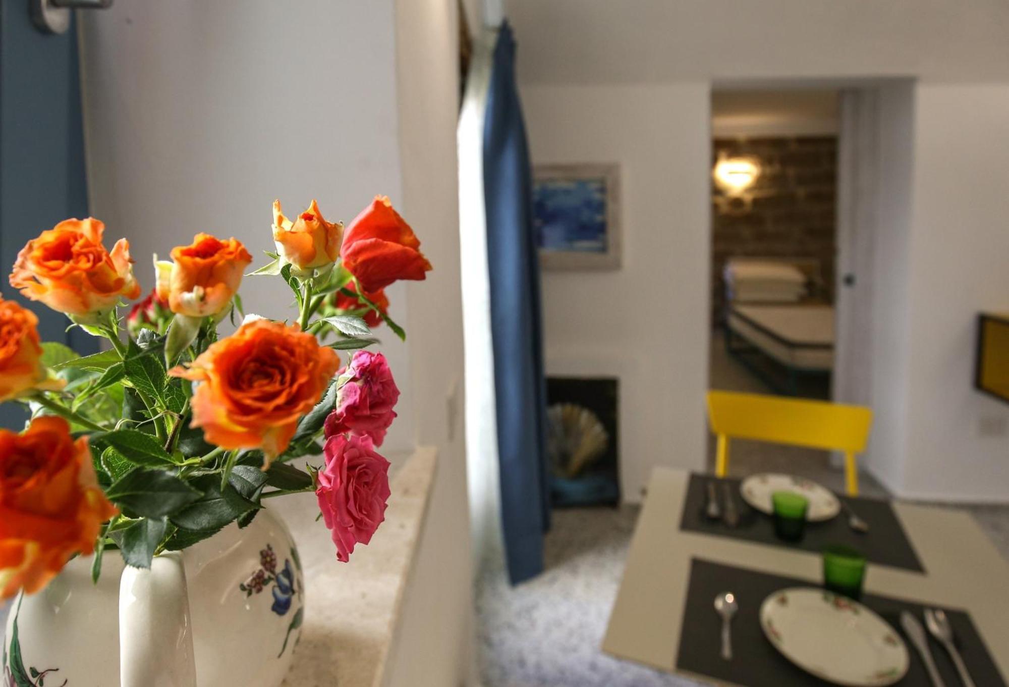 B&B Domos Mi & Ro Castelsardo Bagian luar foto