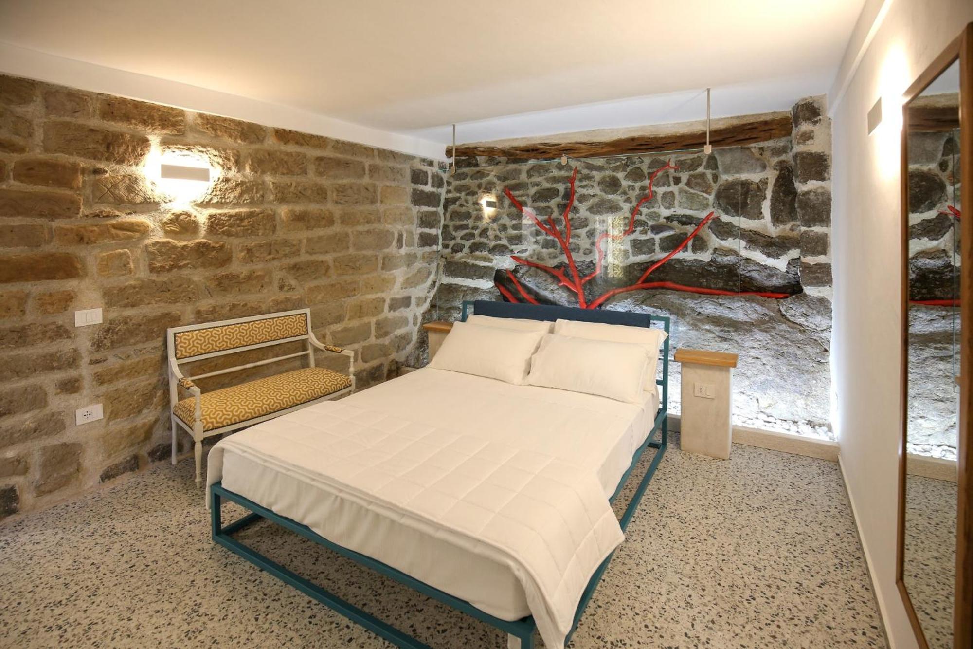 B&B Domos Mi & Ro Castelsardo Bagian luar foto