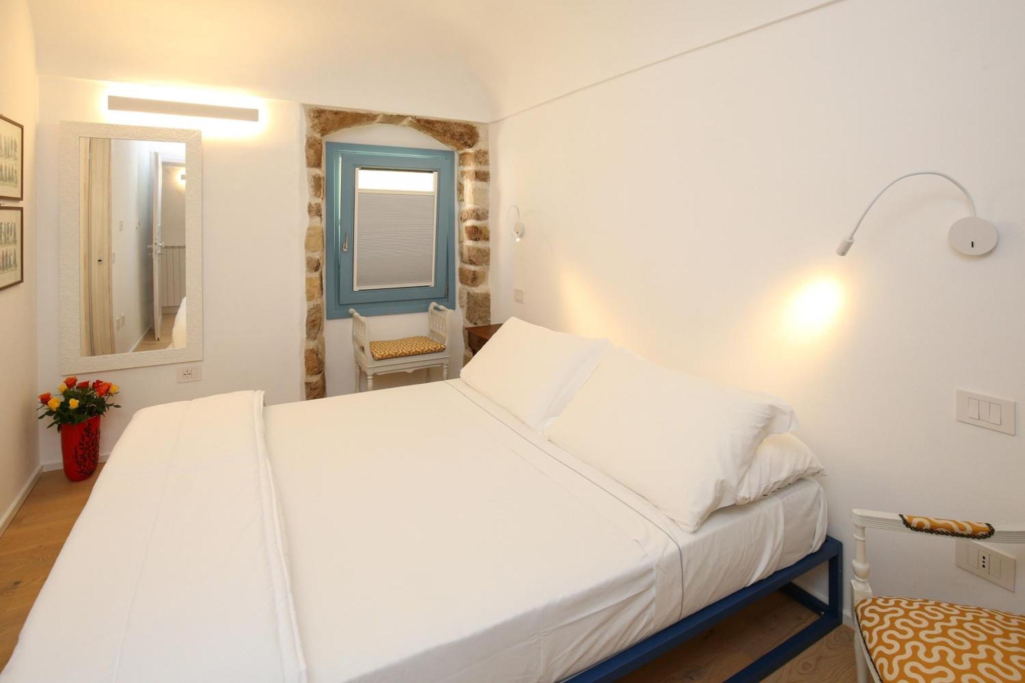 B&B Domos Mi & Ro Castelsardo Bagian luar foto