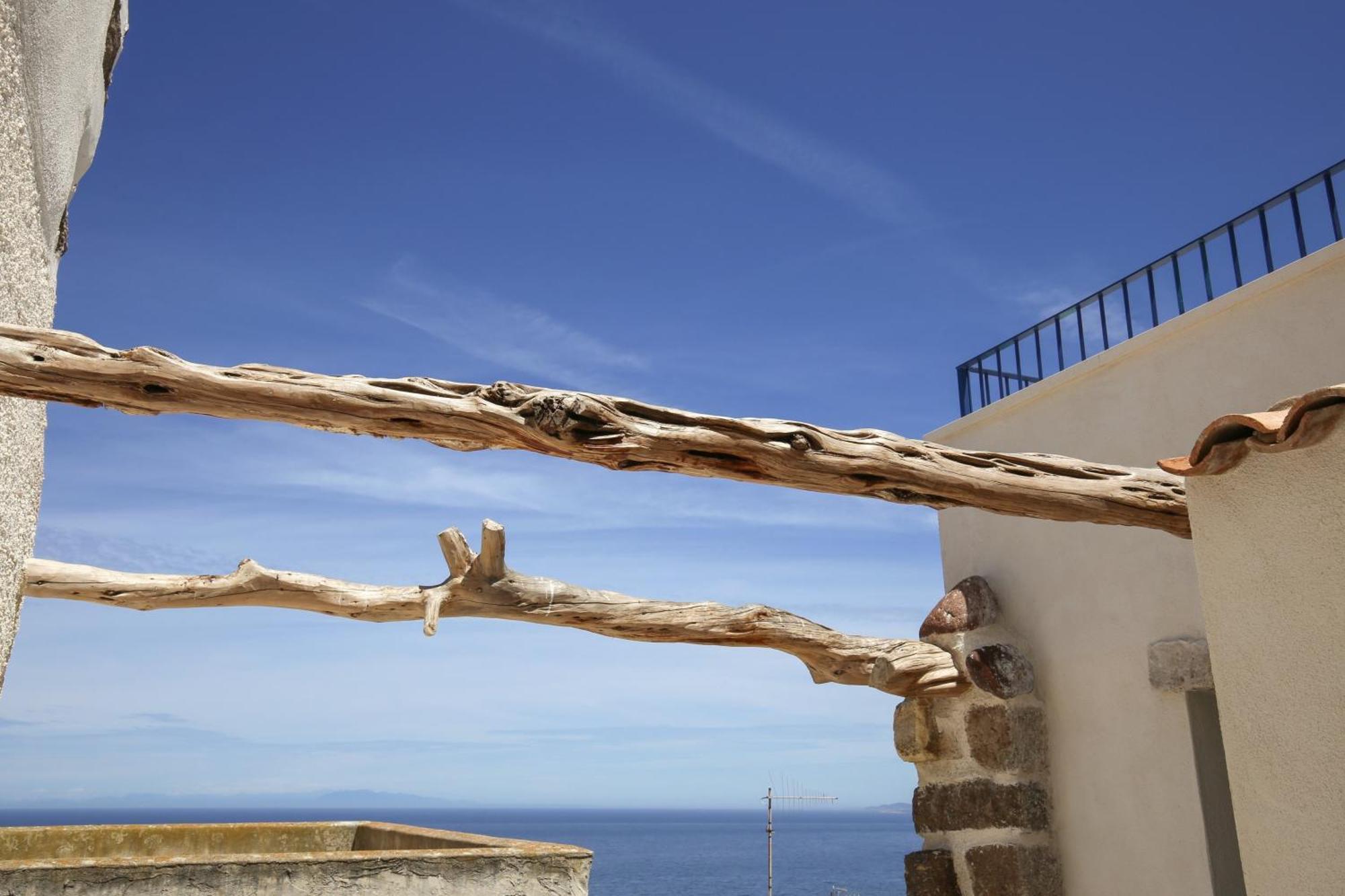 B&B Domos Mi & Ro Castelsardo Bagian luar foto